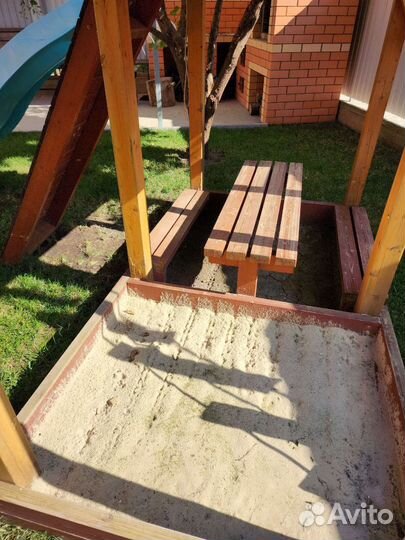 Детский игровой центр с горкой