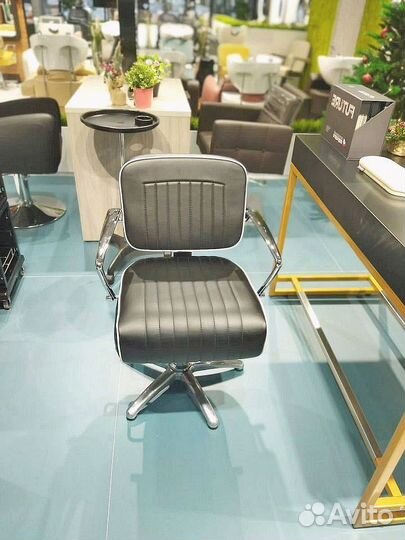 Парикмахерское кресло fiato 72