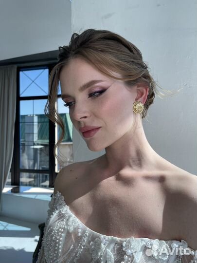 Макияж и прическа