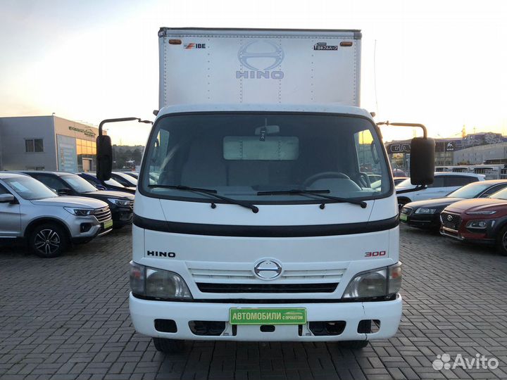 Hino 300 (Dutro), 2010