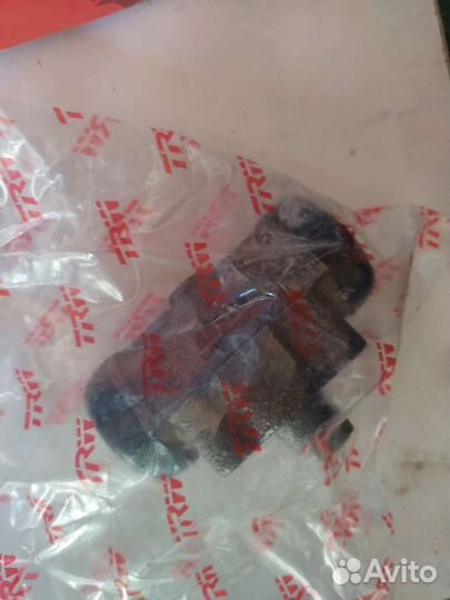 Задние тормозные цилиндры на suzuki. Новые