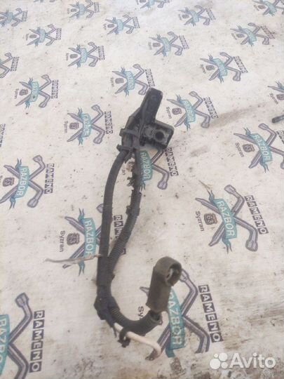 Клемма акб + Toyota Camry 40