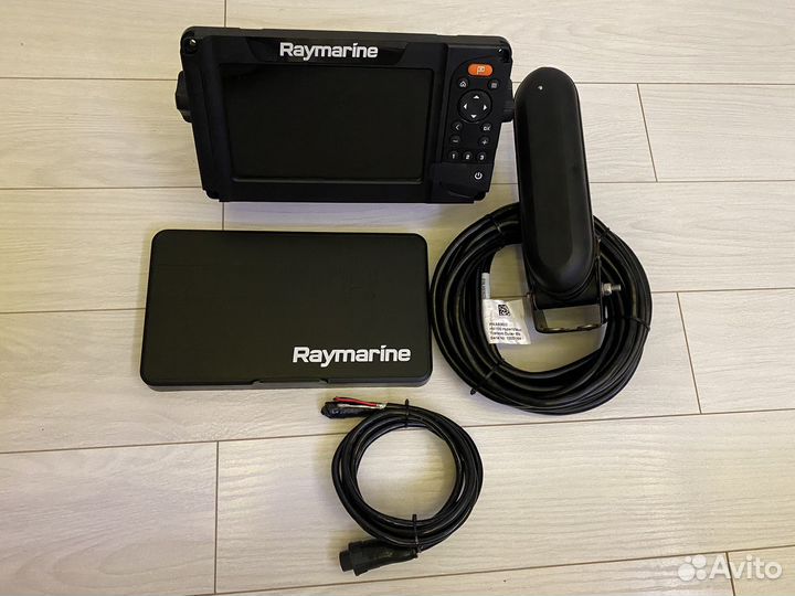 Эхолот raymarine element 7