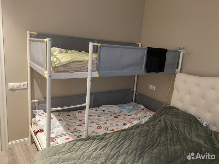 Продам детскую двухъярусную кровать IKEA