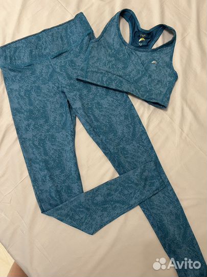 Спортивный костюм женский 42