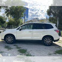 Subaru Forester 2.0 CVT, 2017, 171 000 км, с пробегом, цена 2 600 000 руб.