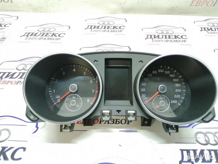 Панель приборов VW Golf VI 2009-2012