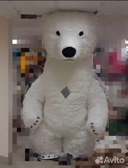 Гигантский Белый Медведь
