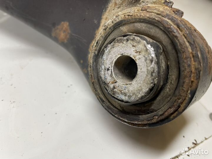 Рычаг задний нижний w203