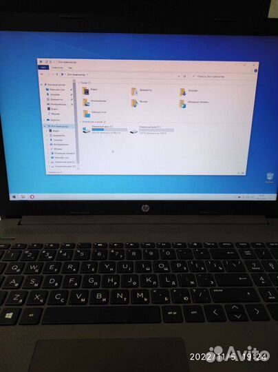 Ноутбук HP 250 G7