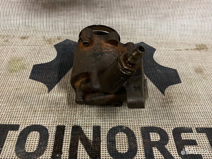 Вакуумный насос Audi 100 C3 069145097