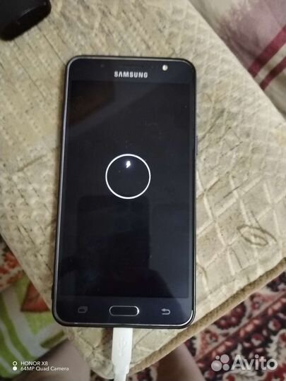 Телефон Samsung