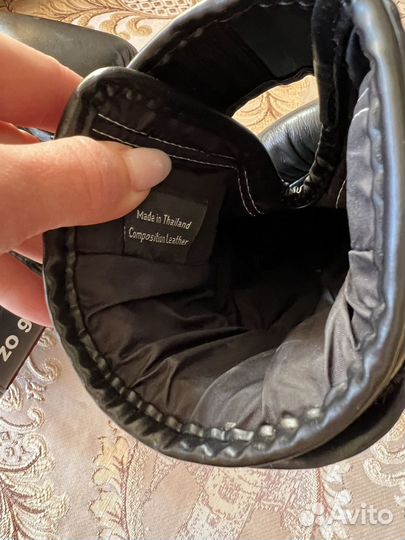 Боксерские перчатки twins 6 oz