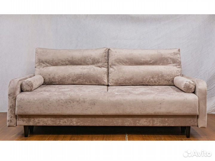 Диван новый на высоких ножках Модерн