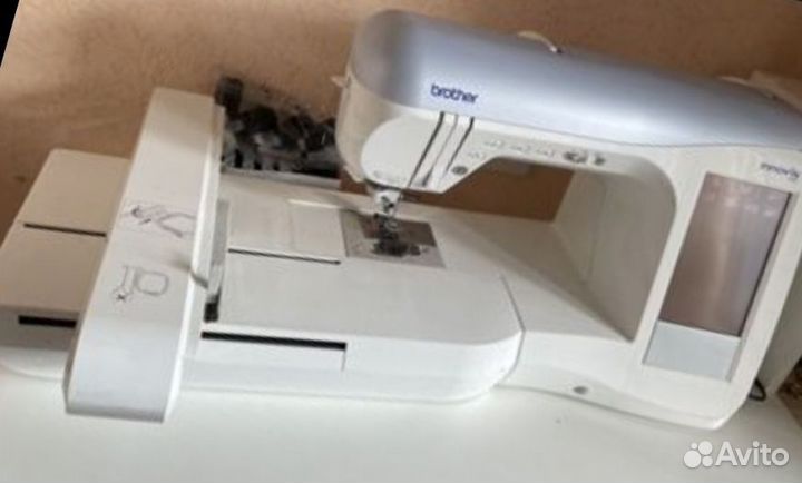 Швейно - вышивальная машина Brother innov is 1500