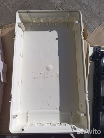 Встраиваемый щит