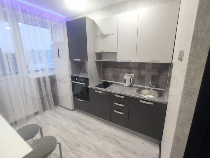 2-к. квартира, 56,2 м², 8/9 эт.