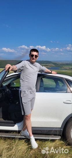 Заместитель директора, управляющий