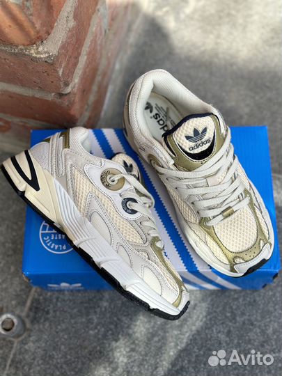 Кроссовки Adidas натуральная кожа