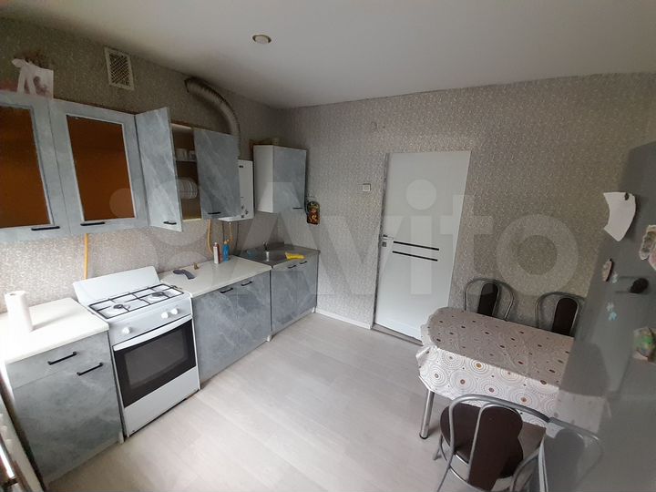 2-к. квартира, 40 м², 1/2 эт.