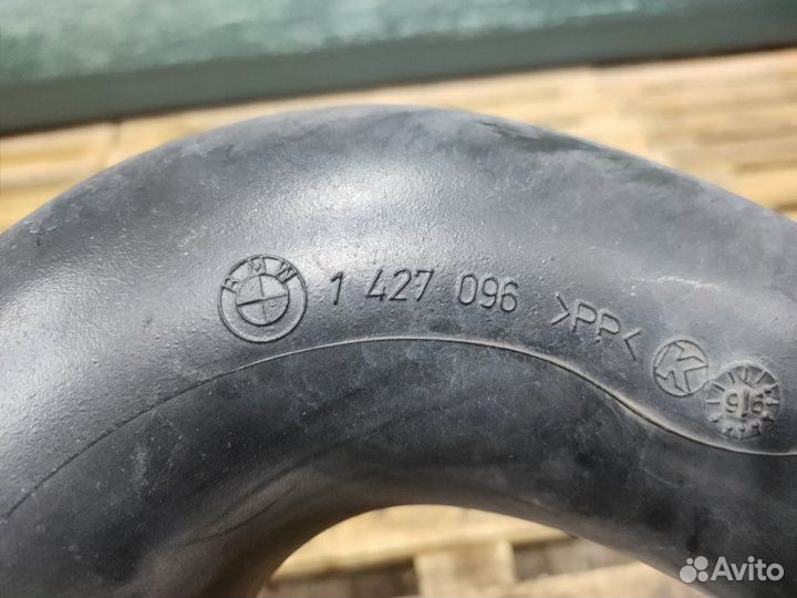 Воздухозаборник Bmw 5 E39 M52B28 1998