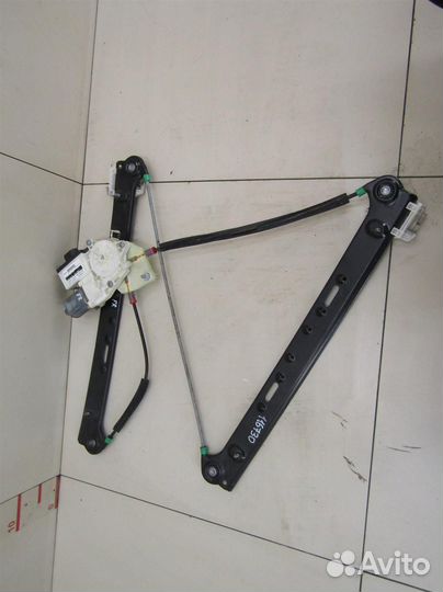 Стеклоподъемник электр. передний правый BMW X3 E8