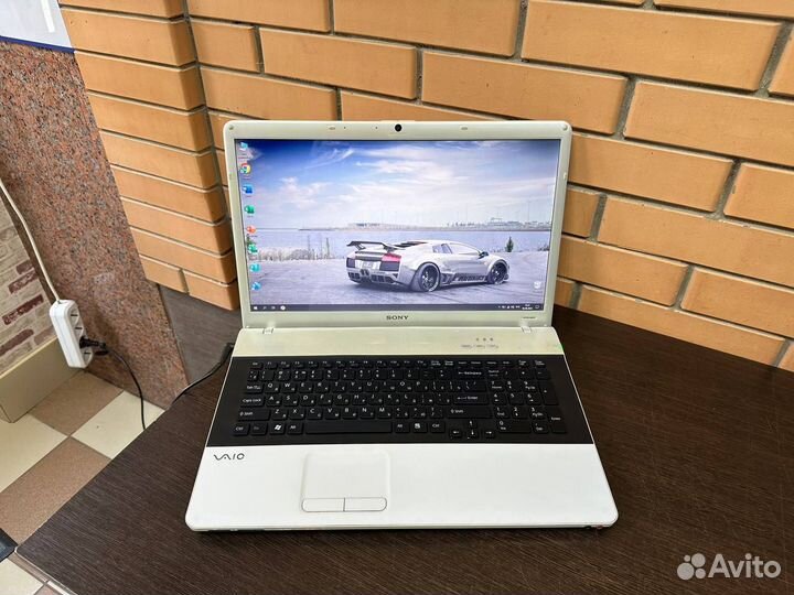 Большой ноутбук Sony/i7/8Гб/SSD