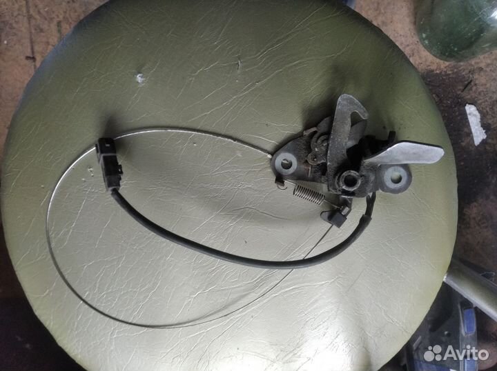 Замок капота Пежо 206