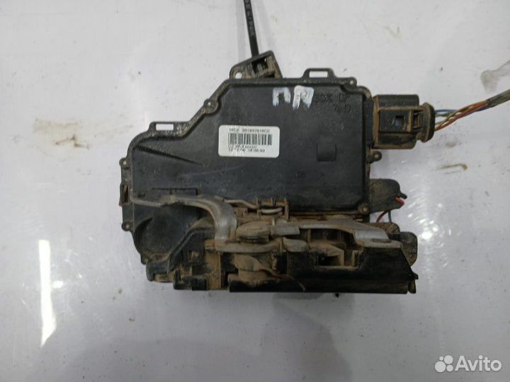 Замок боковой двери передний правый Skoda Fabia MK