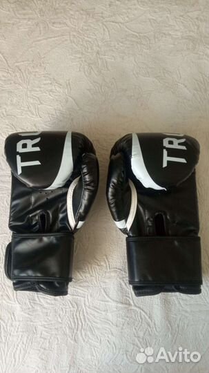 Боксерские перчатки 14 oz true WU GE