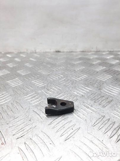 Скоба крепления форсунки Kia Sorento 2.5 D4CB 2005