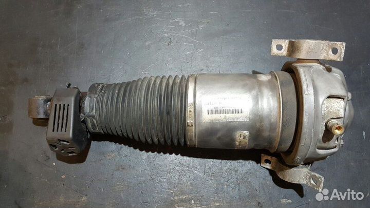 Пневмостойка задняя правая Porsche Cayenne 955