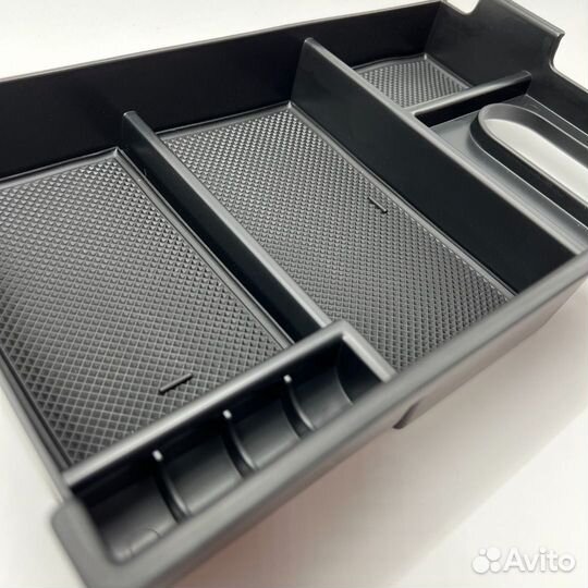 Органайзер в подлокотник Toyota Tundra с 14 R1867