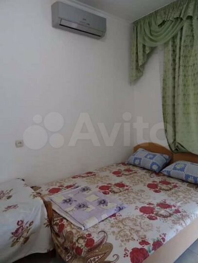 Комната 14 м² в 9-к., 1/2 эт.