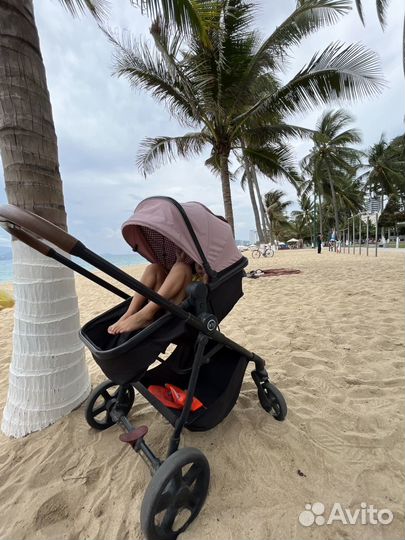 Коляска-трансформер Happy Baby Lovetta