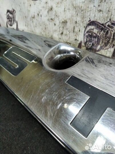 Молдинг крышки багажника Renault Duster K4MA606