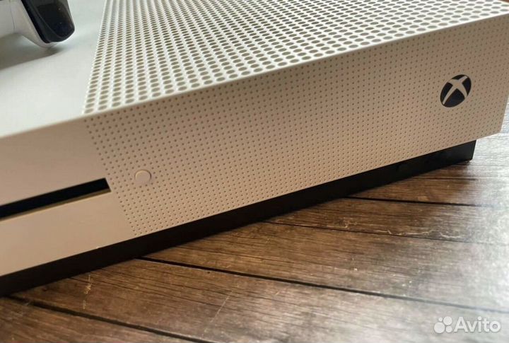 Xbox One s
