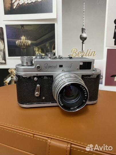 Плёночный фотоаппарат Зоркий-4 с чехлом