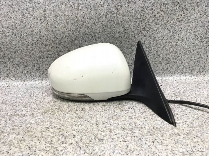 Зеркало правое Toyota Camry 40 2010