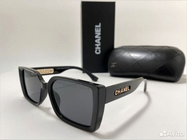 Солнечные очки Chanel