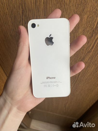 iPhone 4S, 8 ГБ
