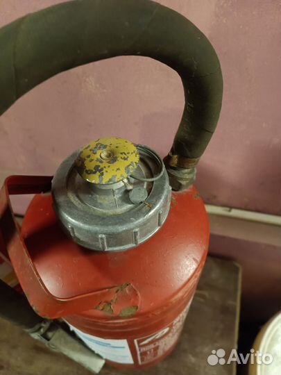 Огнетушитель порошковый