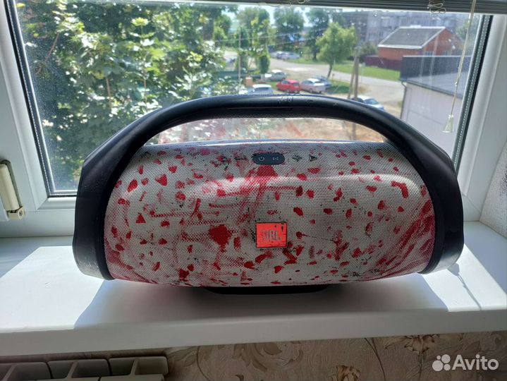 Jbl boombox 1