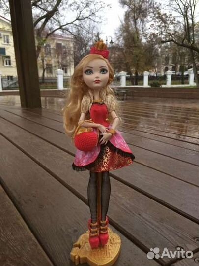 Кукла Эппл Вайт базовая Эвер Афтер Хай