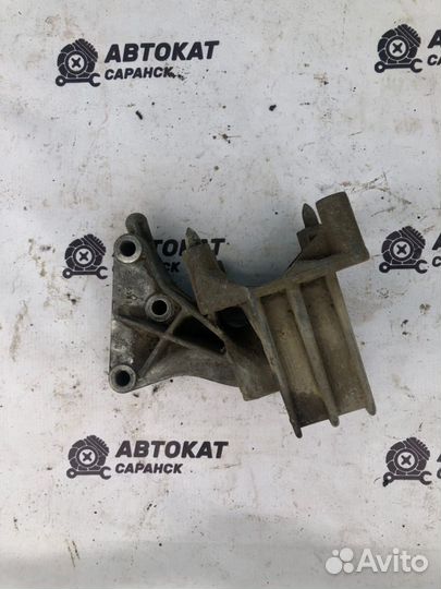 Кронштейн двигателя задний Opel Vectra B