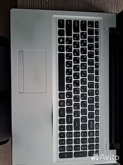 Ноутбук Lenovo ideapad 300 с экраном 15'6