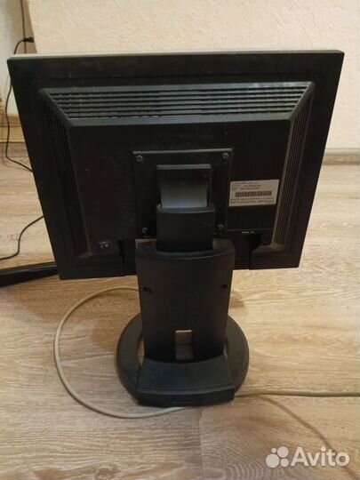 Монитор Samsung