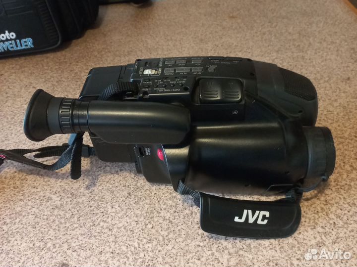 Видеокамера jvc GR-AX43