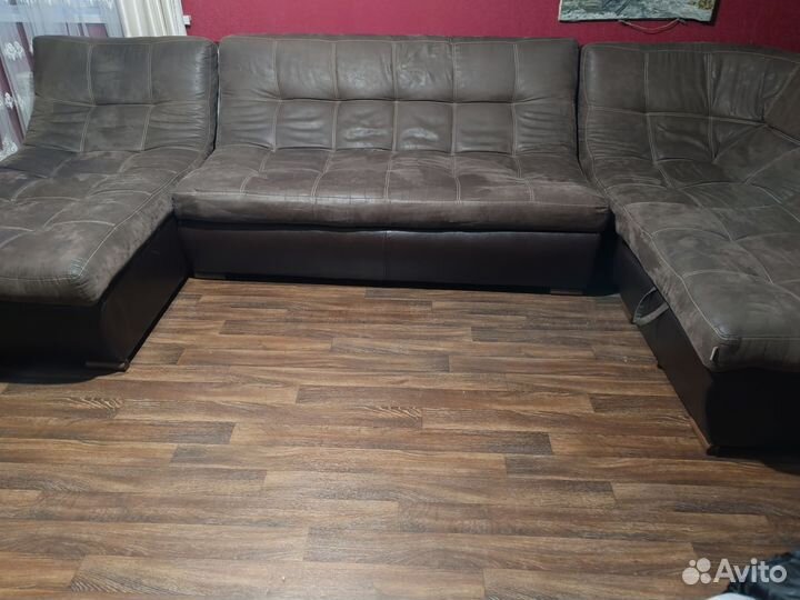 Большой угловой диван раскладной бу