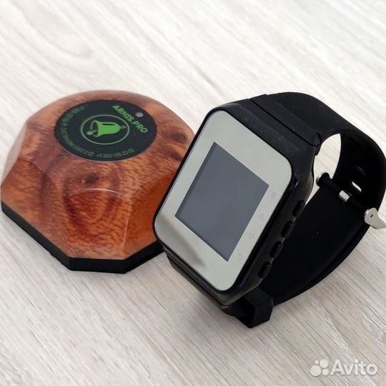 Кнопка вызова официанта с часами-пейджером